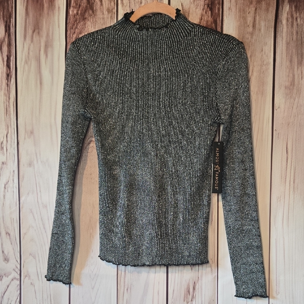 Almost Famous Silver Metallic Black Ribbed Mock Neck Sweater Size Large